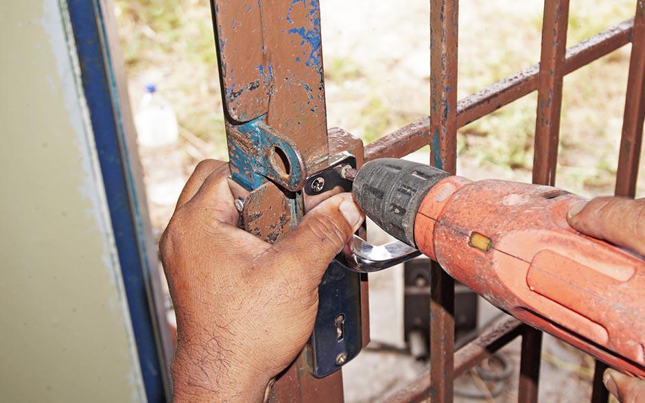 techniciens qualifiés serrurier Saint-Denis